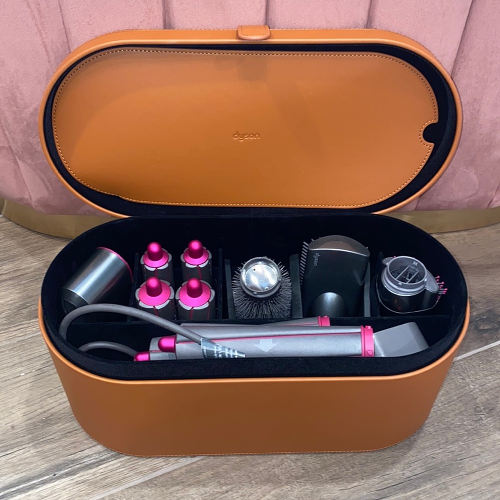 Dyson airwrap